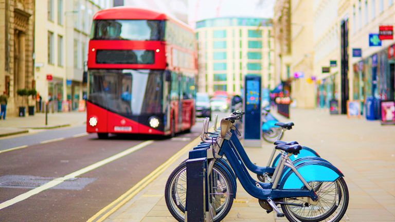 CAST Briefing 16: What advice do climate change advisory bodies provide to policymakers? Results from the first longitudinal analysis of the UK Climate Change Committee’s policy recommendations.